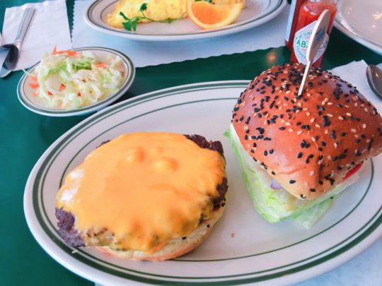 ロサンゼルスに来たら食べておきたいハンバーガー名店ランキング